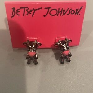 Betsey Johnson cow earrings (new) (rare)